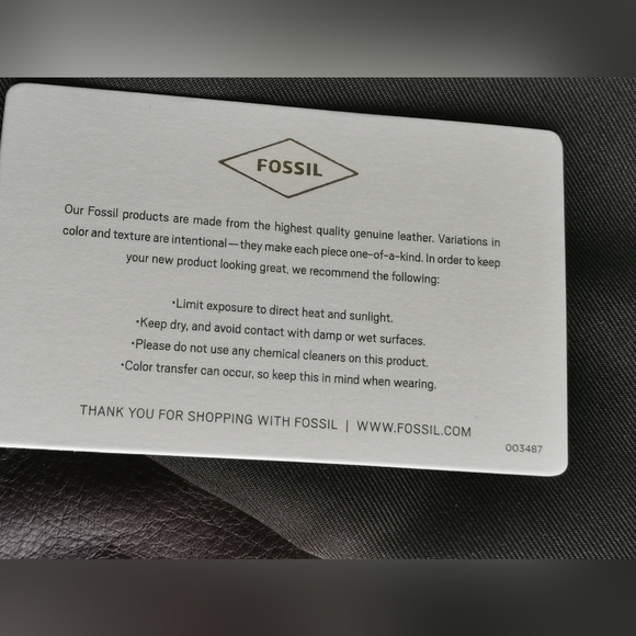 NWOT FOSSIL DISTRESSED LEATHER BRIEFCASE /MESSENGER BAG - Picture 12 of 12